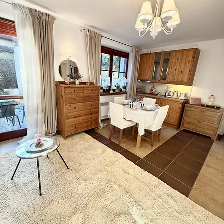 Apartment De Lux Z Ogrodkiem Parking Centrum Duza Krokiew Krupowki Zakopane