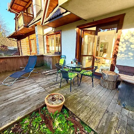 De Lux Z Ogrodkiem Parking Centrum Duza Krokiew Krupowki Daire