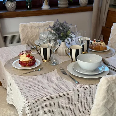 De Lux Z Ogrodkiem Parking Centrum Duza Krokiew Krupowki Daire